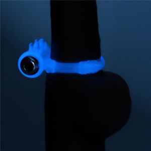 Lumino Play Vibrating Penis Ring 1